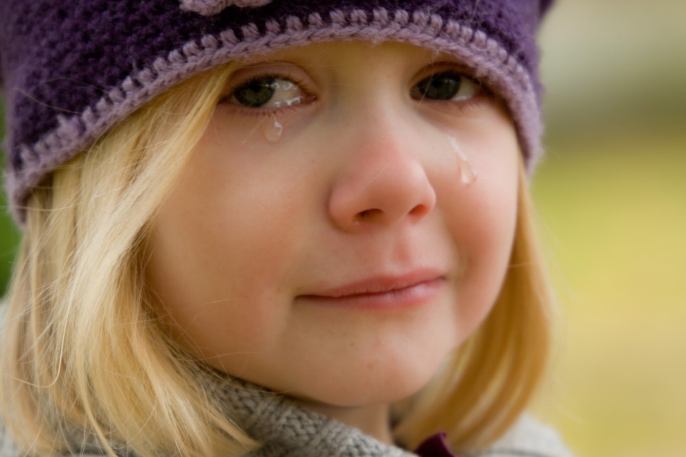 crying-children-cry-autumn-572342